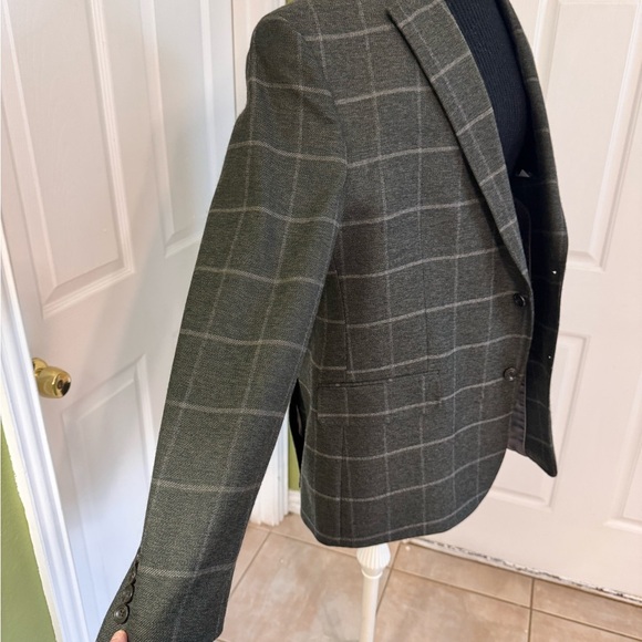 Charles Tyrwhitt Men's Gray Checkered Blazer - Picture 11 of 14